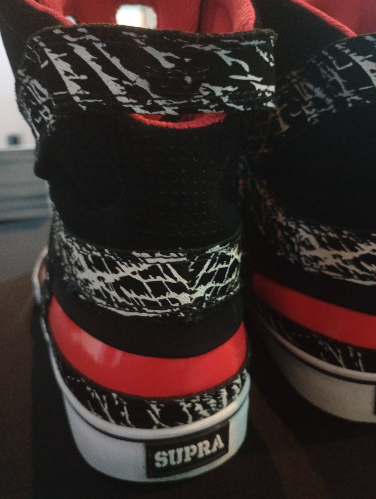 Supra SkyTop II Y2K (Pre-Owned) Zebra/Blk/Red Vtg skate shoes 12