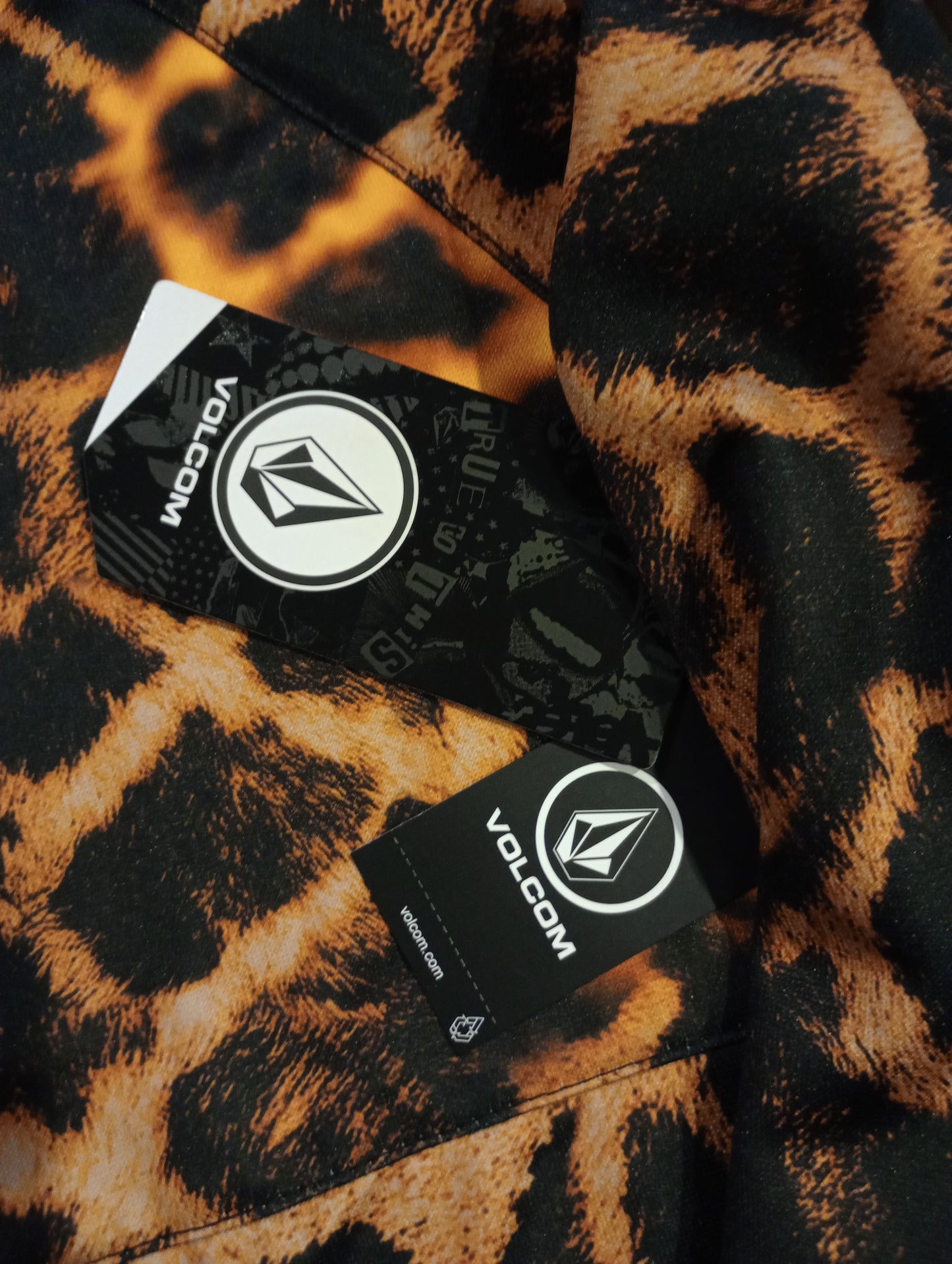 Volcom Lava Stone Hoodie w face guard L