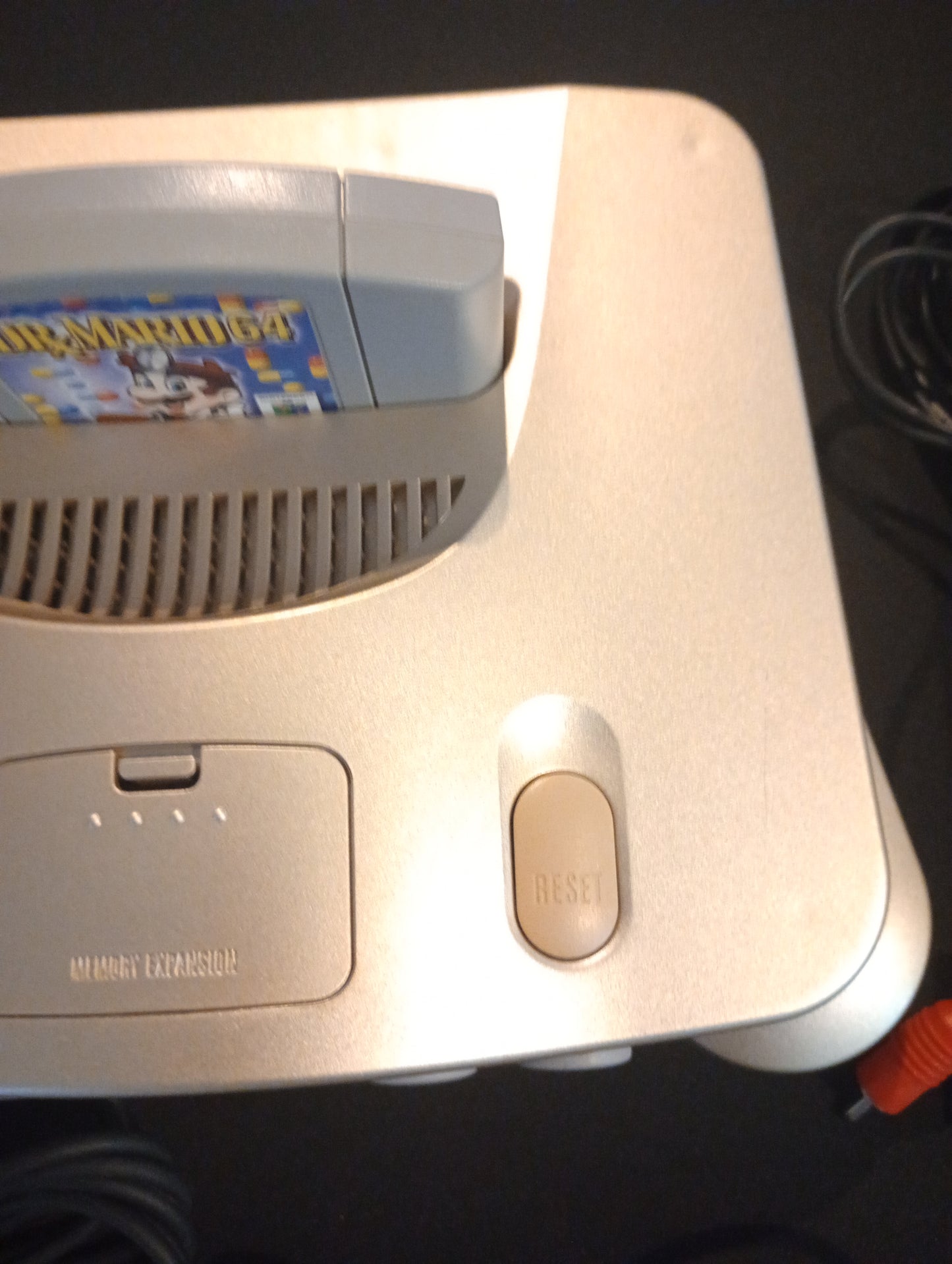 Gold Nintendo 64 "Toys R Us Exclusive" USA model w/ 2 Official Gold N64 Controllers & Dr. Mario game