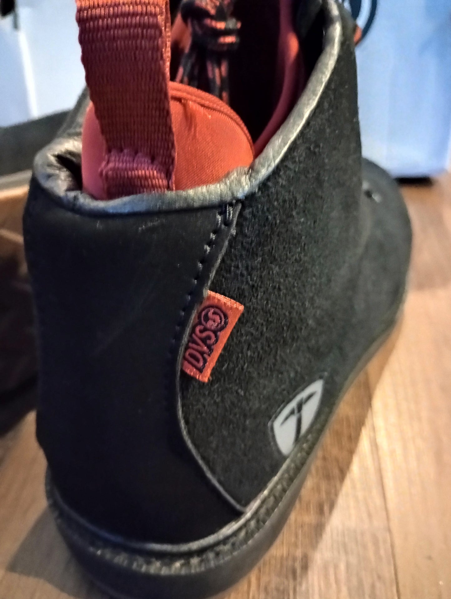 DVS skateboarding Yodeler Snow Series Boots Blk/Red 10.5