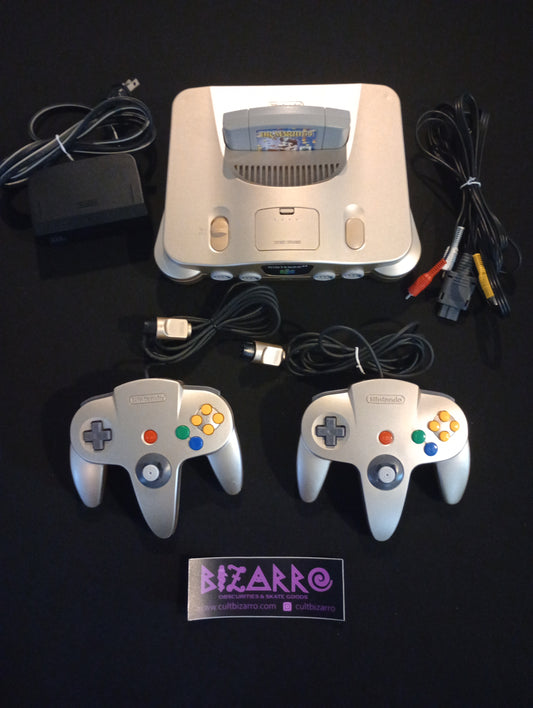 Gold Nintendo 64 "Toys R Us Exclusive" USA model w/ 2 Official Gold N64 Controllers & Dr. Mario game