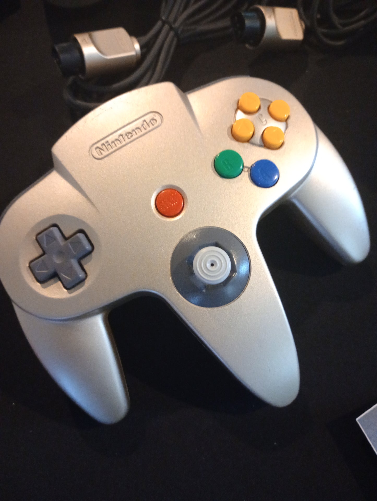 Gold Nintendo 64 "Toys R Us Exclusive" USA model w/ 2 Official Gold N64 Controllers & Dr. Mario game