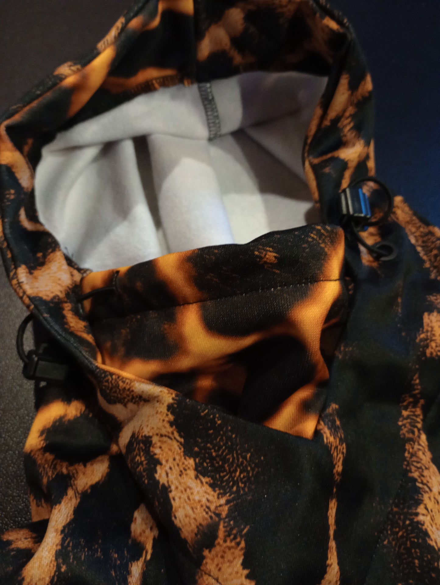 Volcom Lava Stone Hoodie w face guard L